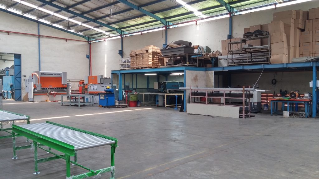 Ovindo metal fabrication hall