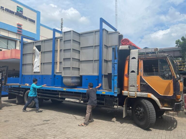 Booth and air supply equipment loaded on a truck for a customer in Tangerang