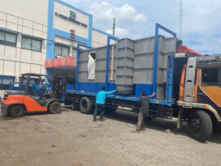 Booth and air supply equipment loaded on a truck for a customer in Tangerang